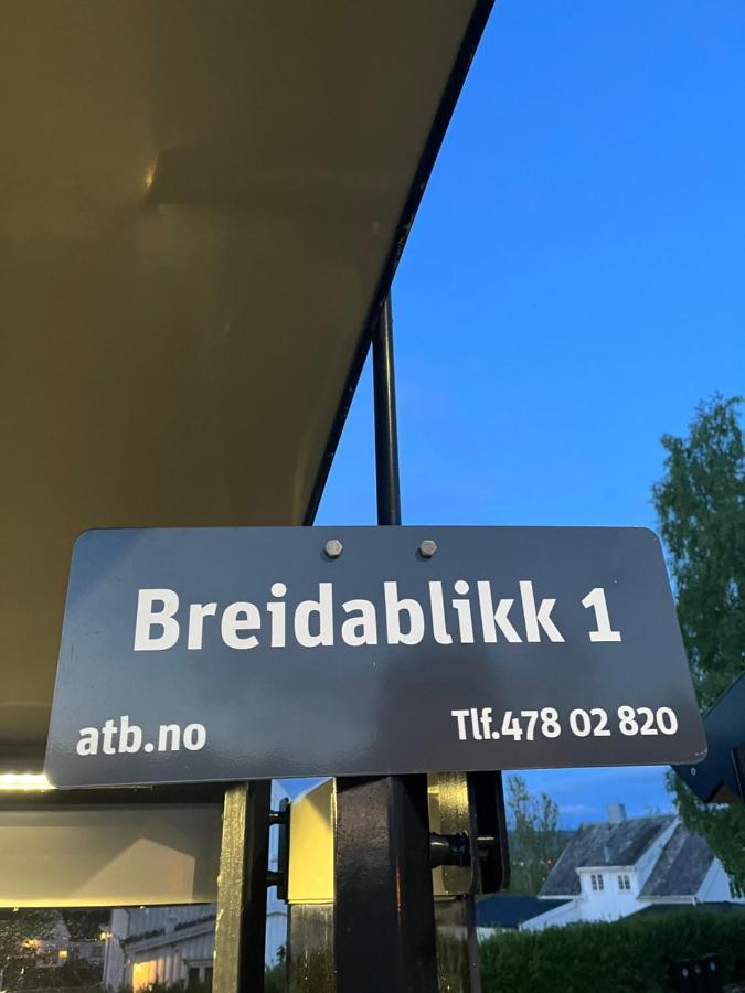 Bo I Historisk Bygning, Kort Vei Til Sentrum Trondheim Exterior foto