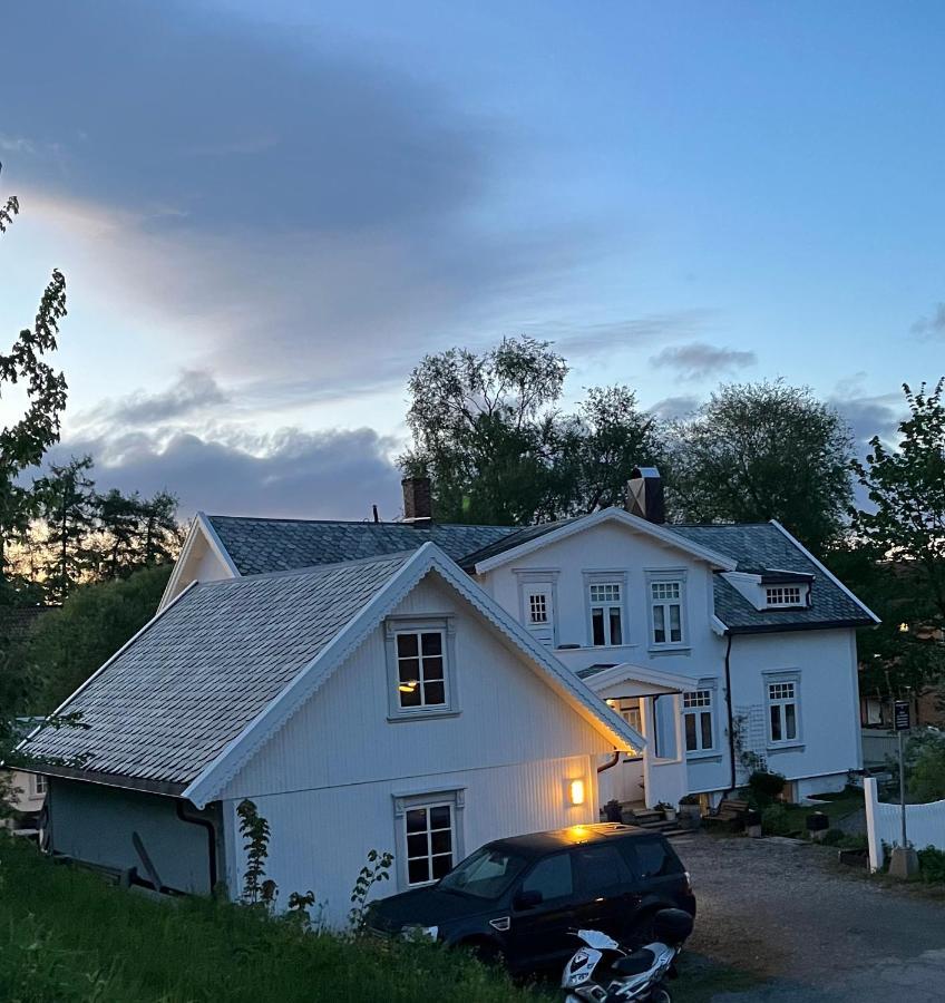 Bo I Historisk Bygning, Kort Vei Til Sentrum Trondheim Exterior foto