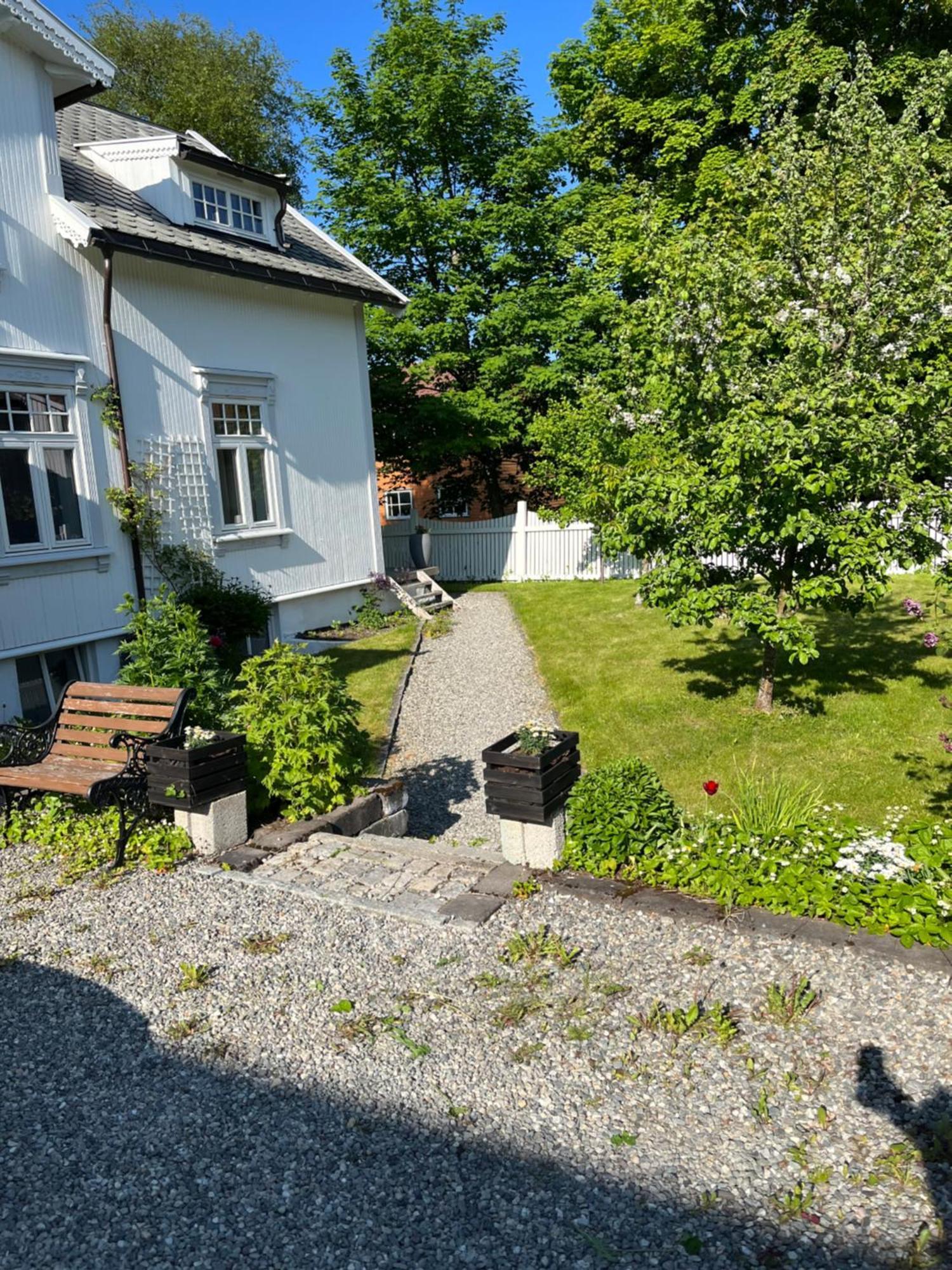 Bo I Historisk Bygning, Kort Vei Til Sentrum Trondheim Exterior foto